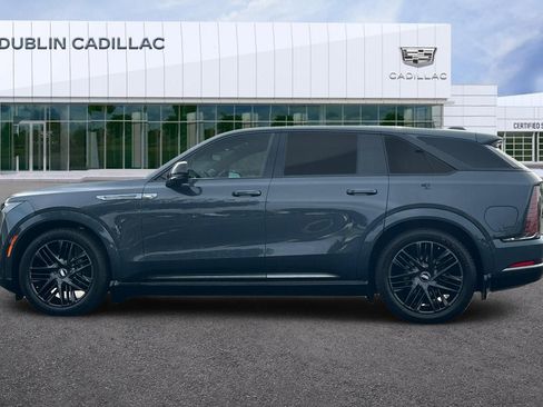 Certified 2026 Cadillac Escalade IQ Sport 2 w/ LPO, ONYX Package AWD/4WD image 7