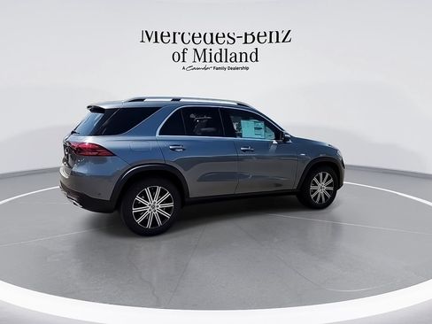 New 2025 Mercedes-Benz GLE 450e 4MATIC image 8