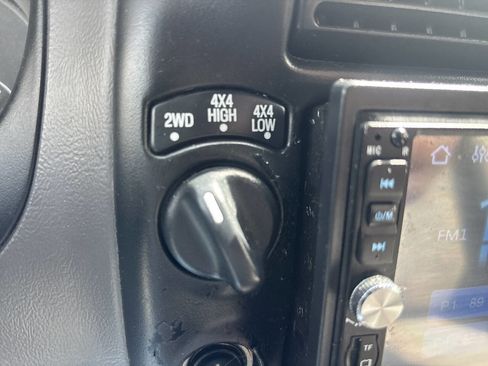 Used 2001 Ford Ranger XLT AWD/4WD image 30