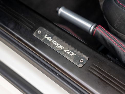 Used 2015 Aston Martin V8 Vantage GT image 17