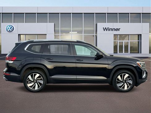 Used 2024 Volkswagen Atlas SEL AWD/4WD image 8