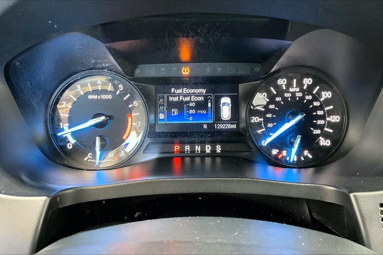 Used 2018 Ford Explorer FWD image 16
