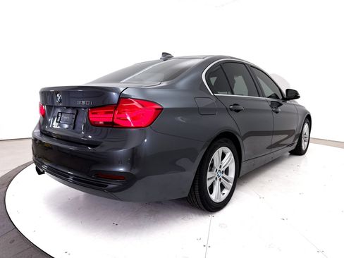 Used 2017 BMW 330i Sedan RWD image 16