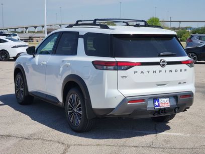 New 2026 Nissan Pathfinder SL w/ SL Premium Package