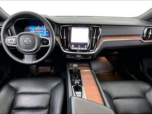 Certified 2023 Volvo S60 B5 Plus w/ Climate Package AWD/4WD image 19