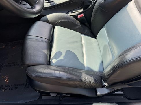 Used 2012 BMW M3 Convertible RWD image 28