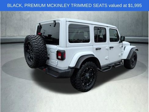 Used 2022 Jeep Wrangler Unlimited Sahara w/ Cold Weather Group AWD/4WD image 7
