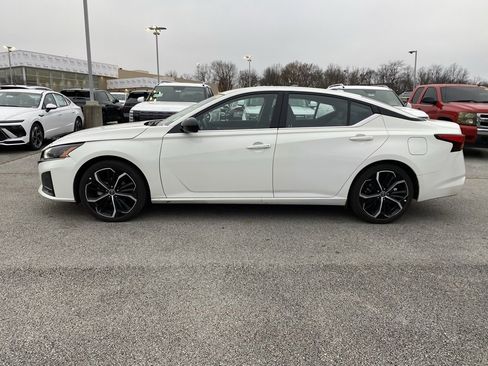 Used 2024 Nissan Altima 2.5 SR image 4