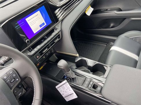 New 2026 Toyota Camry SE image 23