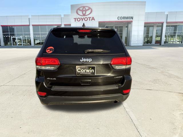 Used 2014 Jeep Grand Cherokee Laredo w/ 18" Wheel & 8.4" Radio Group AWD/4WD image 8