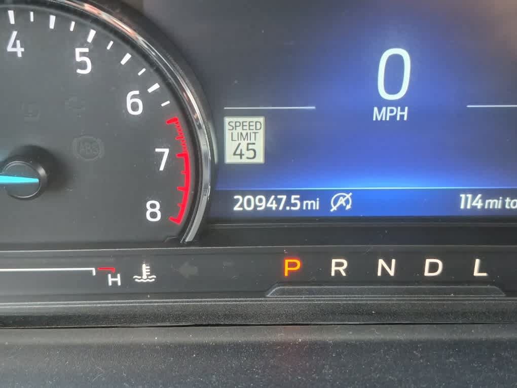 Used 2024 Ford Explorer XLT w/ Equipment Group 202A AWD/4WD image 20
