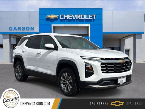 Used 2025 Chevrolet Equinox LT AWD/4WD image 1
