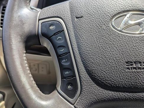 Used 2012 Hyundai Santa Fe Limited FWD image 13