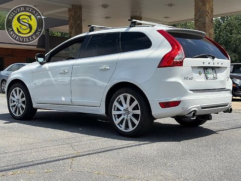 Used 2013 Volvo XC60 T6 R-Design AWD/4WD image 4