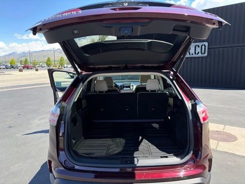 Used 2022 Ford Edge Titanium AWD/4WD image 31