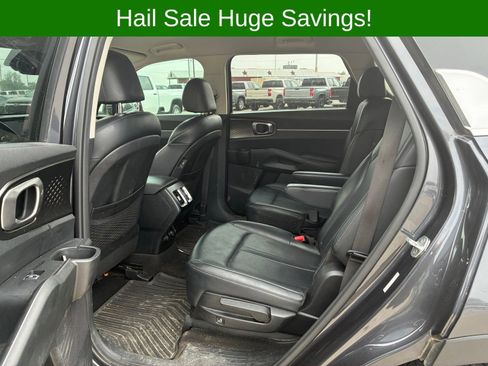 Used 2022 Kia Sorento S FWD image 3
