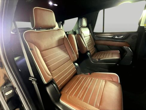 Used 2023 GMC Yukon Denali Ultimate AWD/4WD image 20