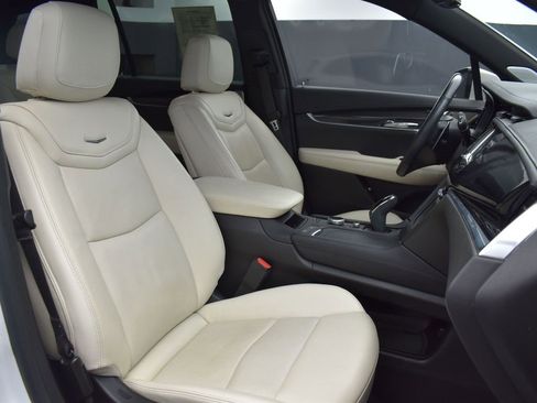 Certified 2023 Cadillac XT6 Sport w/ Technology Package image 39