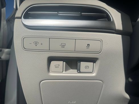 Used 2023 Hyundai Palisade Limited AWD/4WD image 14
