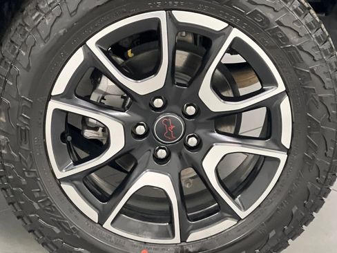 Used 2025 Jeep Compass Trailhawk AWD/4WD image 59