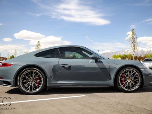 Used 2017 Porsche 911 Carrera 4S AWD/4WD image 17