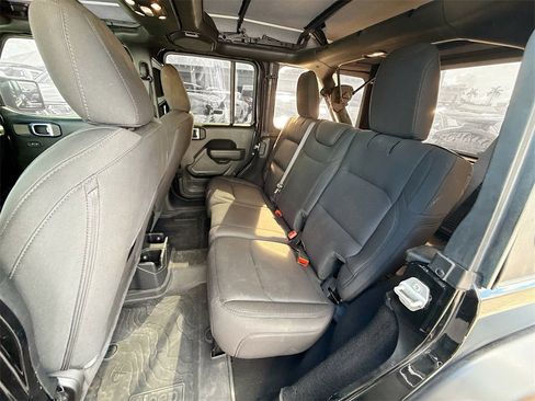Used 2022 Jeep Wrangler Unlimited Willys image 26