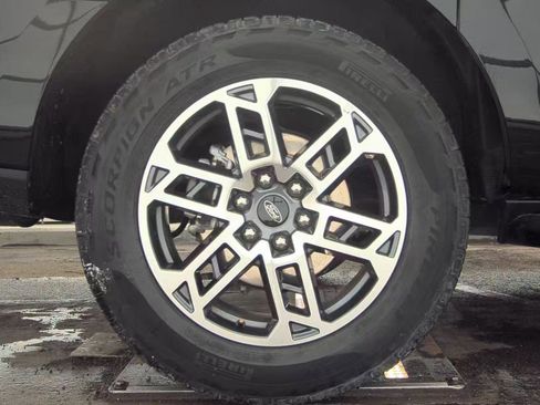 Used 2025 Ford Expedition Max Active image 11