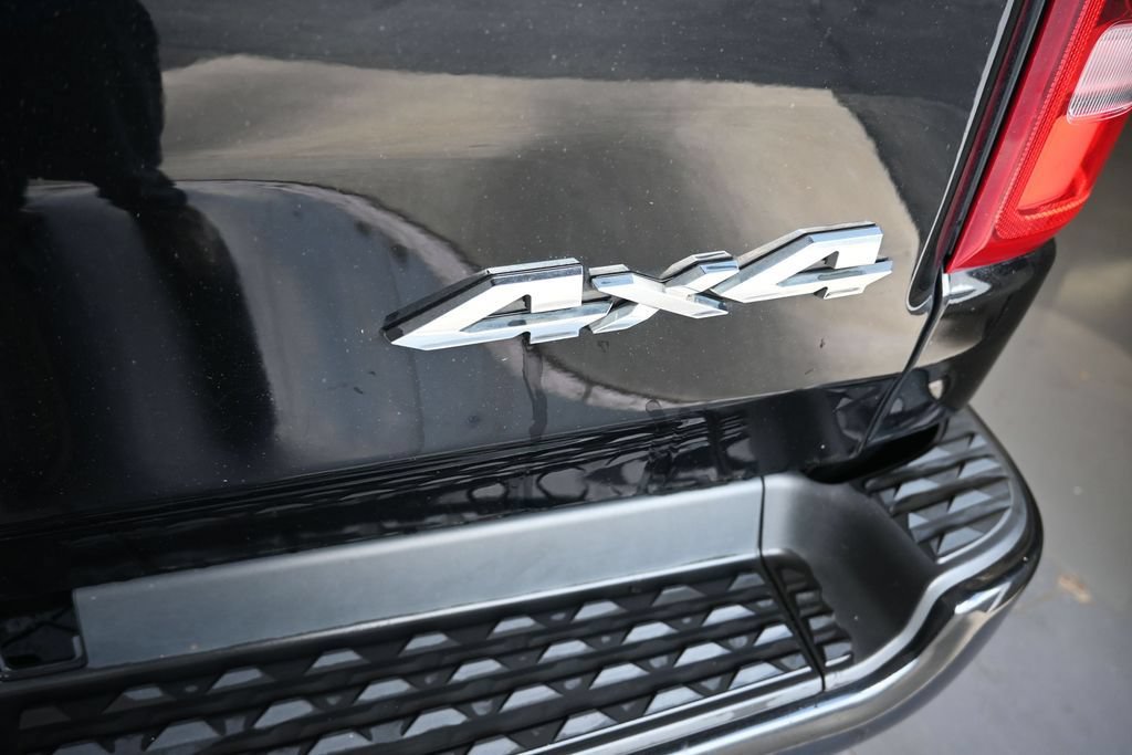 Used 2021 RAM 1500 Laramie w/ Sport Appearance Package AWD/4WD image 21