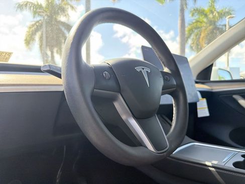 Used 2023 Tesla Model Y Long Range image 20