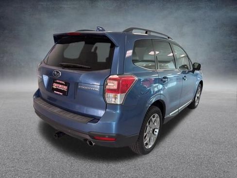 Used 2017 Subaru Forester 2.5i Touring AWD/4WD image 9