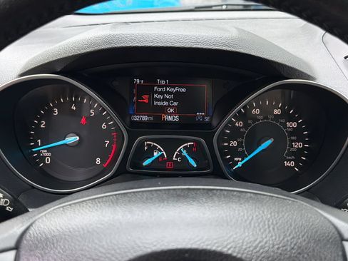 Used 2018 Ford Escape Titanium w/ Ford Safe & Smart Package AWD/4WD image 24