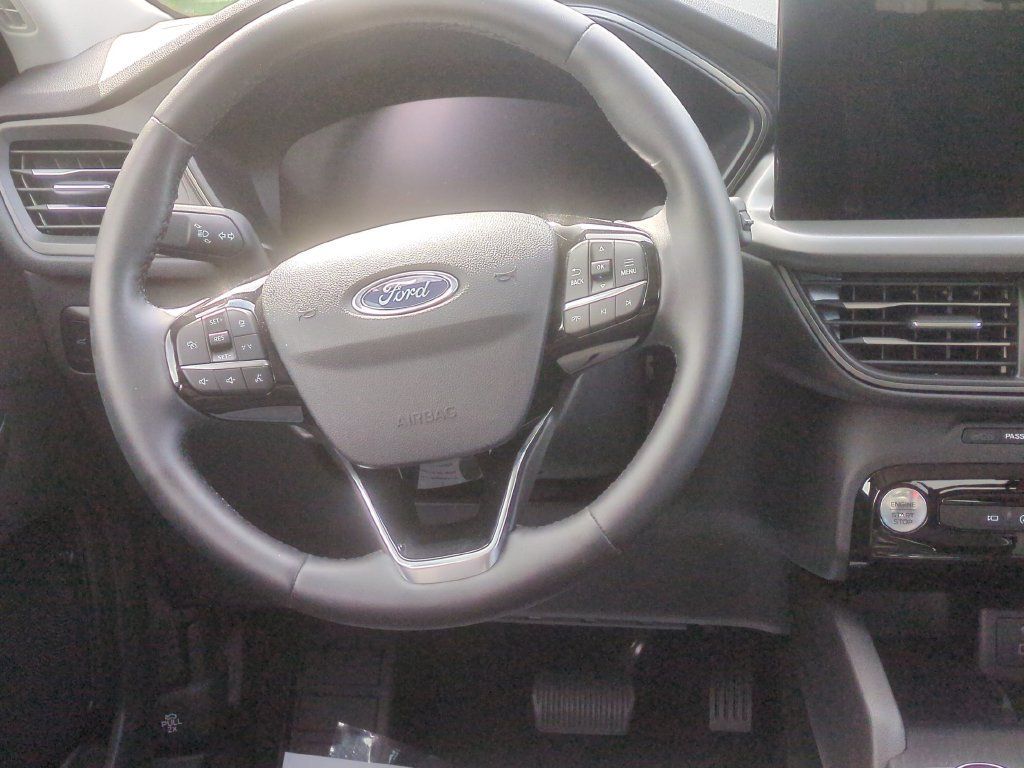Used 2023 Ford Escape Active w/ Tech Pack #2 AWD/4WD image 9