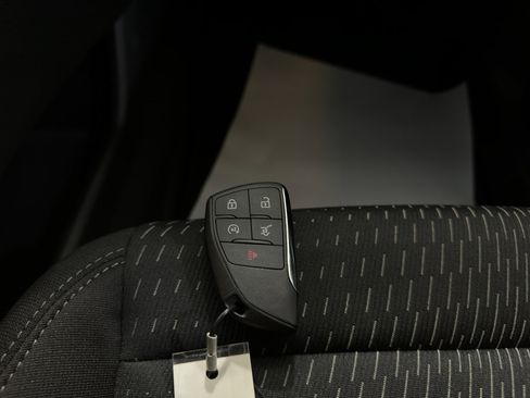 Used 2025 Chevrolet Equinox LT image 31