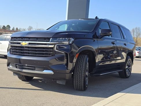 Used 2022 Chevrolet Tahoe LT w/ LT Signature Plus Package image 17