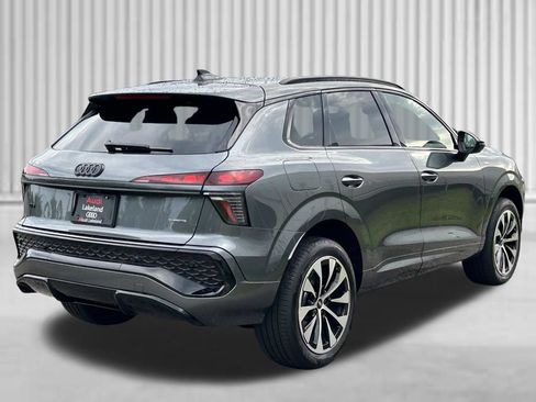 New 2026 Audi Q3 quattro 2.0T AWD/4WD image 6