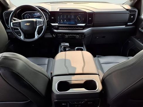 Used 2023 Chevrolet Silverado 1500 LTZ image 11
