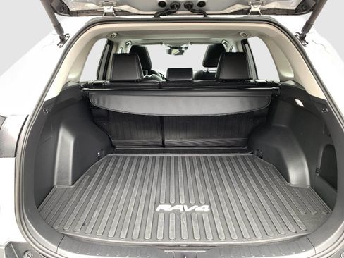 Used 2025 Toyota RAV4 XLE Premium image 44