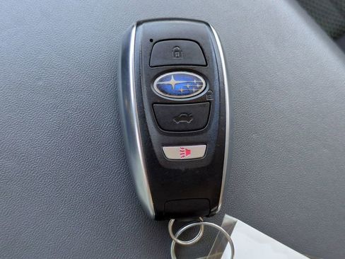 Used 2024 Subaru Crosstrek 2.0i Premium image 31