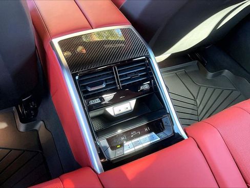 Used 2025 BMW M8 Competition image 10