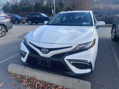 Used 2024 Toyota Camry SE