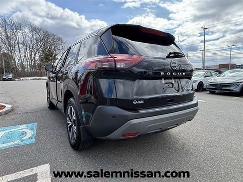 Used 2023 Nissan Rogue SV w/ SV Premium B Package AWD/4WD image 16