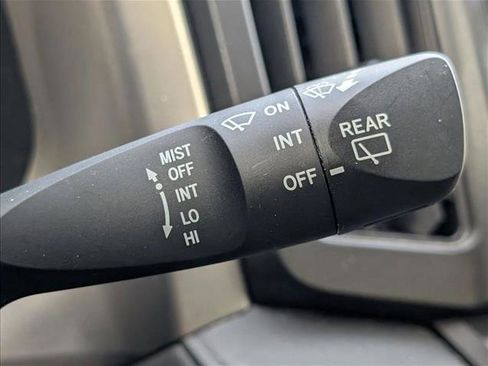 Used 2018 Toyota RAV4 LE w/ All Weather Liner Package FWD image 15
