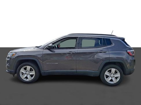 Used 2022 Jeep Compass Latitude w/ Convenience Group AWD/4WD image 4