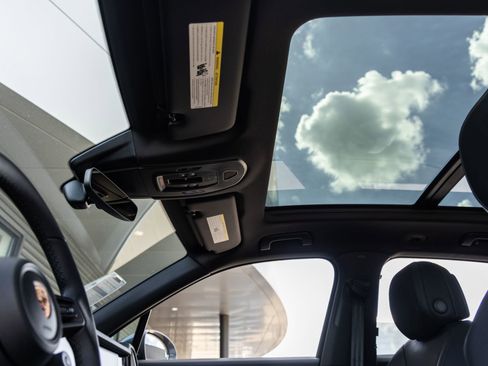 New 2026 Porsche Cayenne S image 23