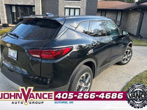 Used 2023 Chevrolet Blazer LT w/ Convenience Package FWD image 2