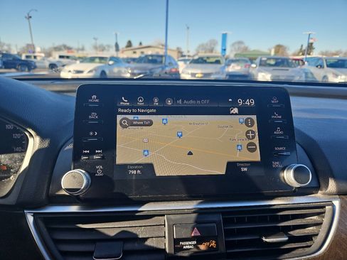 Used 2018 Honda Accord EX-L image 24