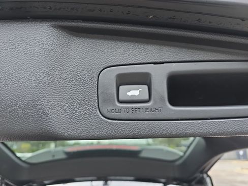 Used 2022 Honda CR-V Touring image 17