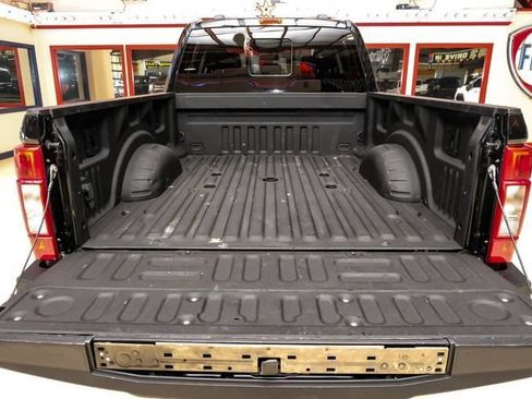 Used 2021 Ford F250 Lariat w/ Lariat Ultimate Package AWD/4WD image 9