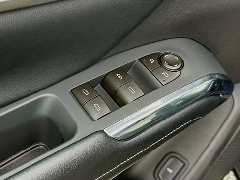 New 2026 Chevrolet Traverse LT w/ Midnight/Sport Edition FWD image 20