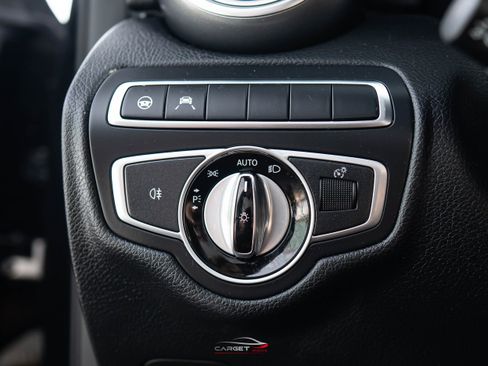 Used 2017 Mercedes-Benz GLC 300 4MATIC image 35